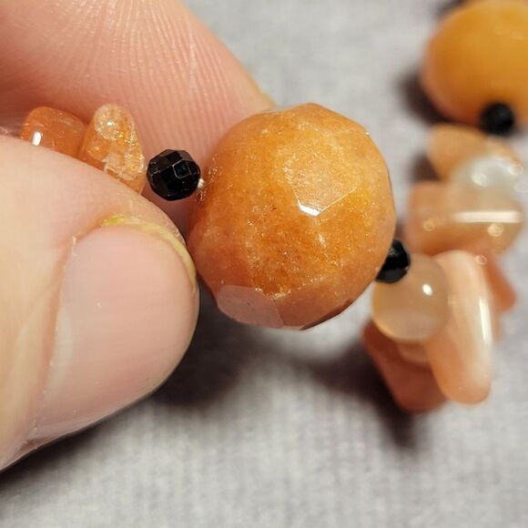 Peach Agate and Thai Black Spinel Necklace - Picture 9 of 16